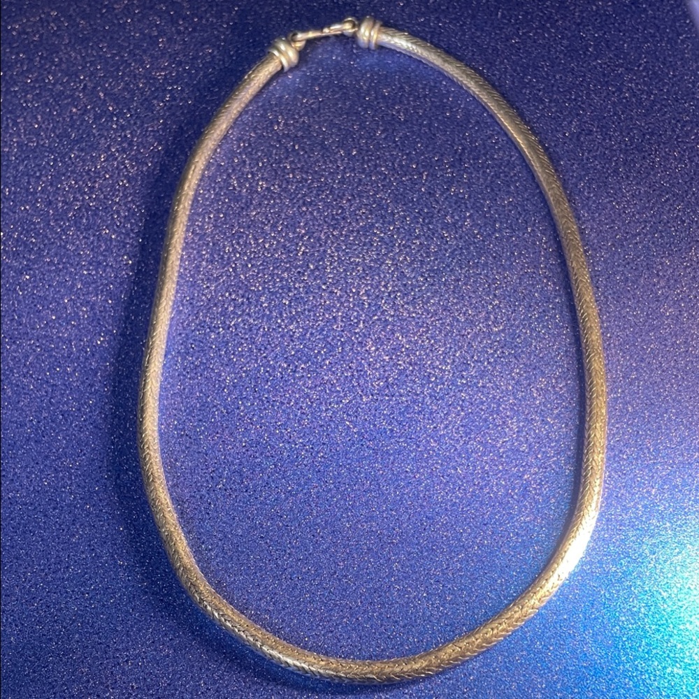 Chic Silver Necklace 16-1/2”
